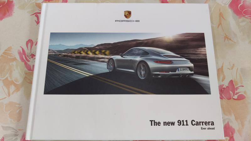 PORSCHE The new 911 Carrera Ever ahead. (026)