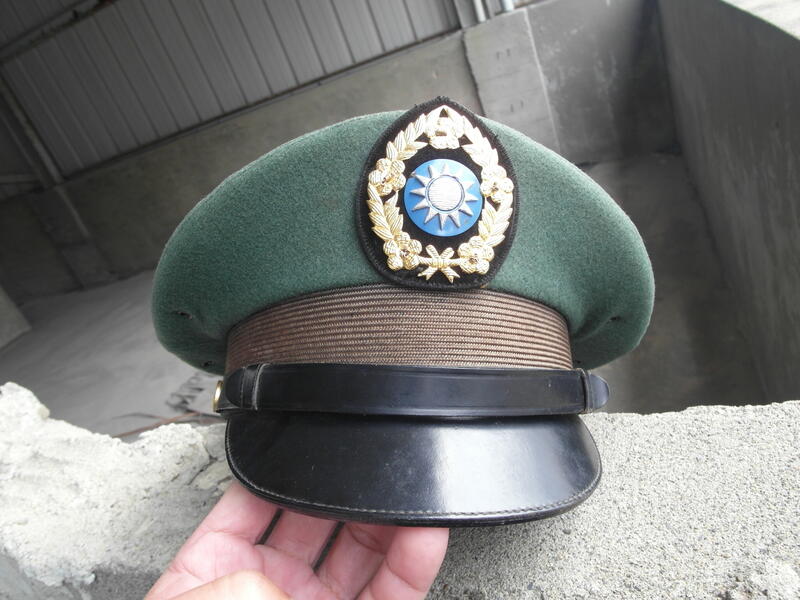 眷村---國軍陸軍大盤帽--軍帽--第一製帽廠--品如圖----- | 露天市集