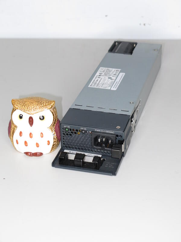 Cisco PWR-C1-1100WAC 1100W AC Power Supply  3850 C9300