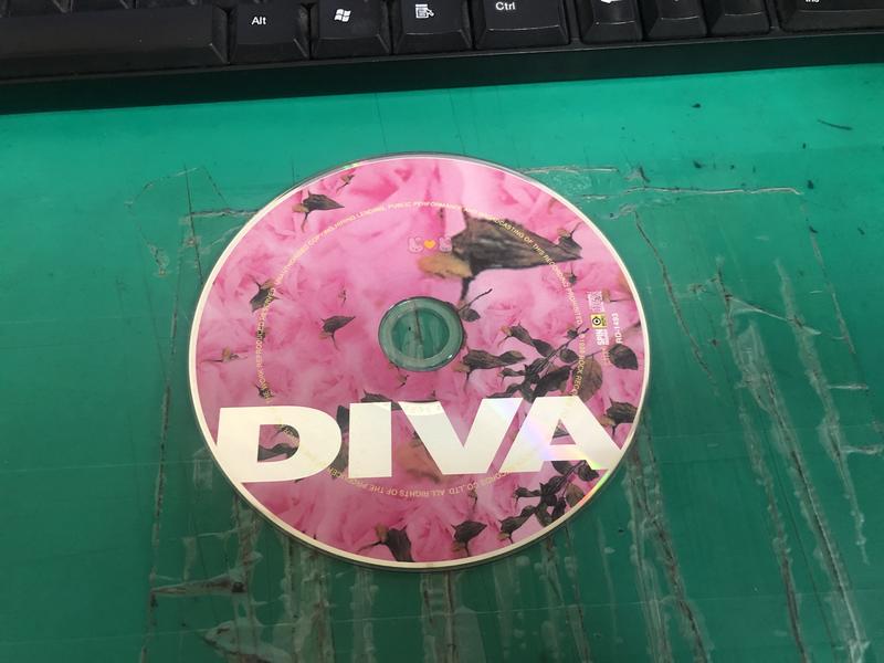 二手裸片CD DIVA 第一張大碟 韓文 <Z17>