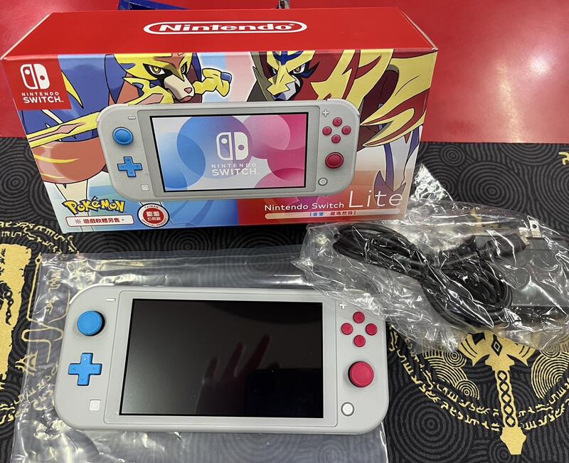 超威電玩】現貨NS Switch LITE 劍盾限定機9.5成新+寶可夢紫新品+馬力歐