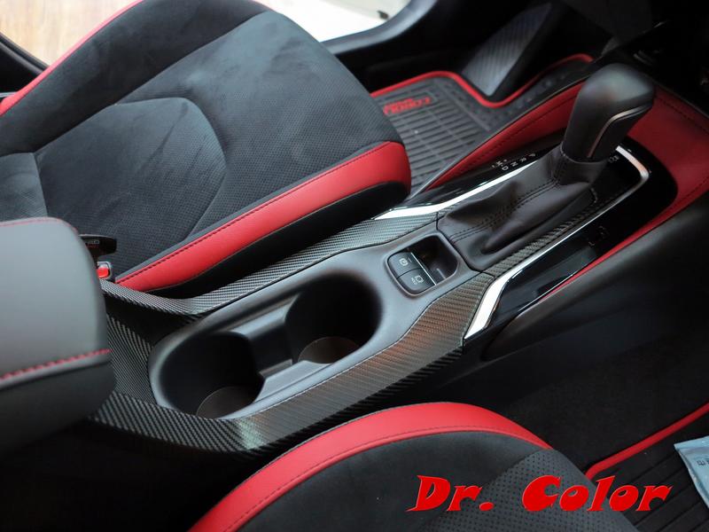 Dr. Color 玩色專業汽車包膜 Toyota Auris 內裝飾板包膜