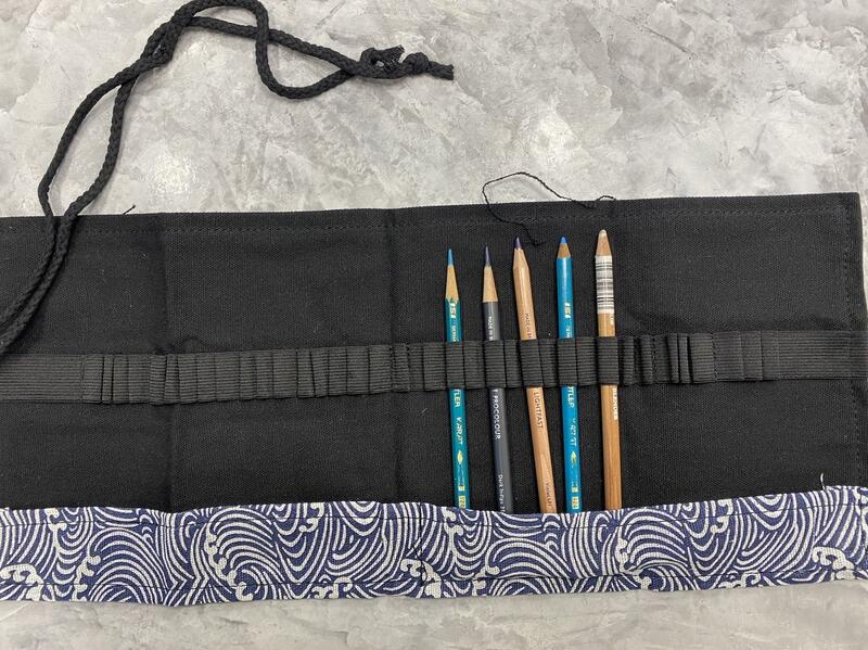 藝城美術~36孔 捲簾式筆袋 色鉛筆 鉛筆 筆捲 工具筆 帆布 多種圖案 36孔筆袋 樣式隨機出貨