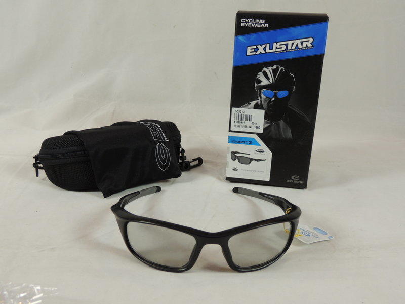 全新EXUSTAR CSG13紫外線變色防風眼鏡(黑色鏡架)--建議售價