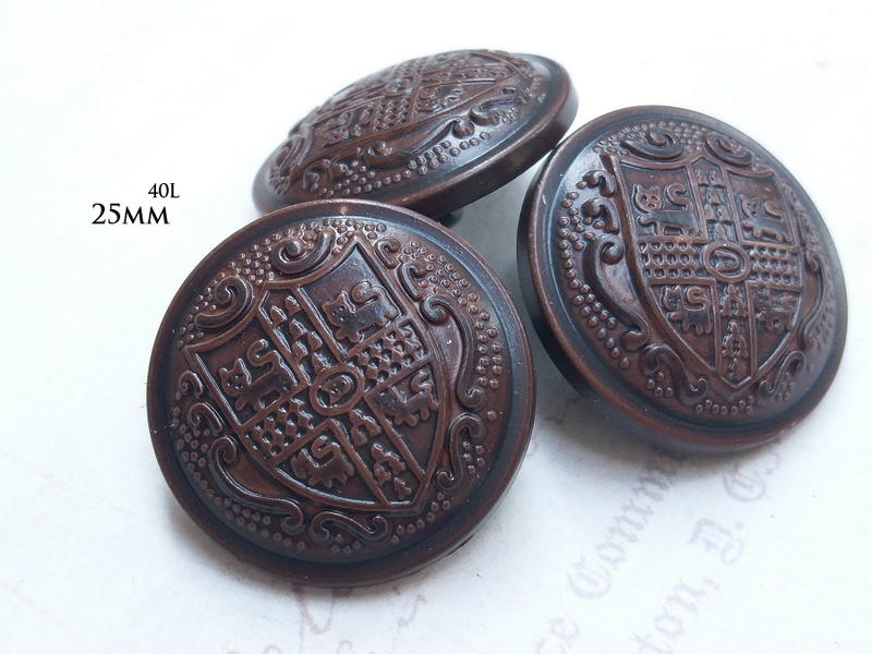 DAda緞帶‧I45142-18mm/25mm穩重歐式徽章黑咖啡鈕扣飾釦(自選)1個$9~12