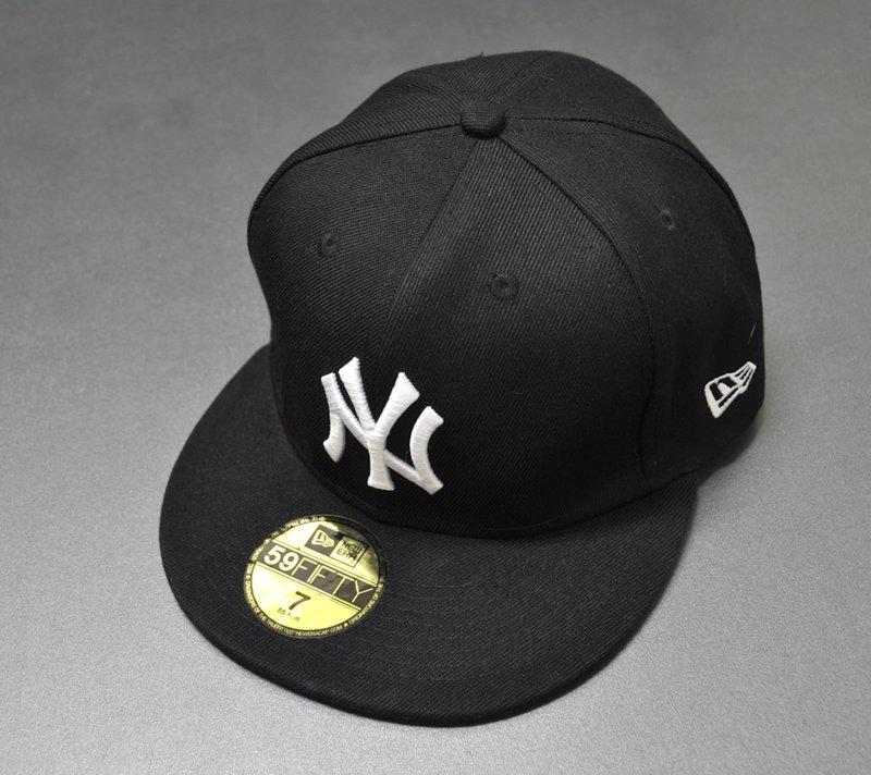 *全新*紐約洋基隊 大聯盟棒球帽 黑色+白色Logo (7 =55.8cm)