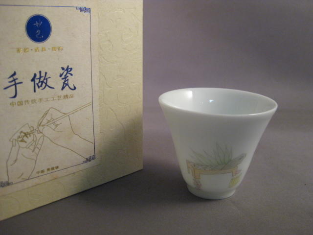 【傳播青花瓷文化】景德鎮－仿古手繪文房四寶小茶碗(40cc)G款