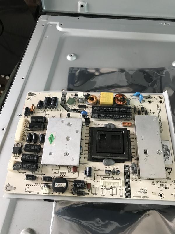 [士林北投液晶螢幕電視維修]聲寶 SAMPO 32VT08D面板破零件機