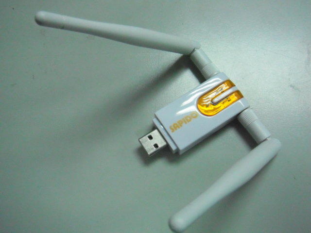 兩支使用狀況良好無線網路USB 2.4G *1 / 2.4及5G *1