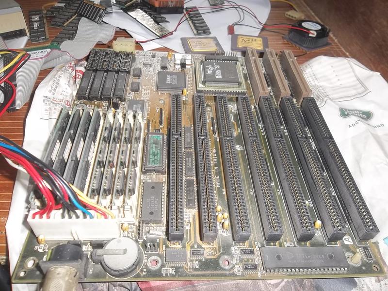 稀有486主機板,INTEL486-25CPU,4096K記憶體,加送ISA顯示卡,TRIDENT,8900C,良品