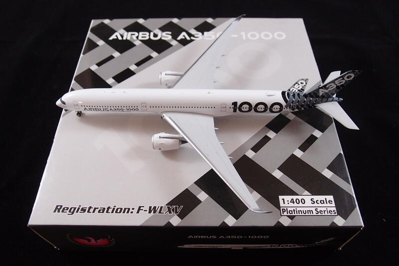 ☆☆飛機小舖☆☆全新Phoenix空中巴士A350-1000"碳纖維F-WLXV"**1:400只要1100元