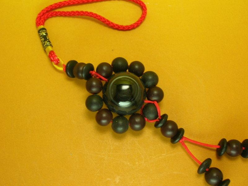 [ 海中天 ]~西藏大顆天眼珠(20mm)雕刻財咒吊飾A10~低價出清.無底價