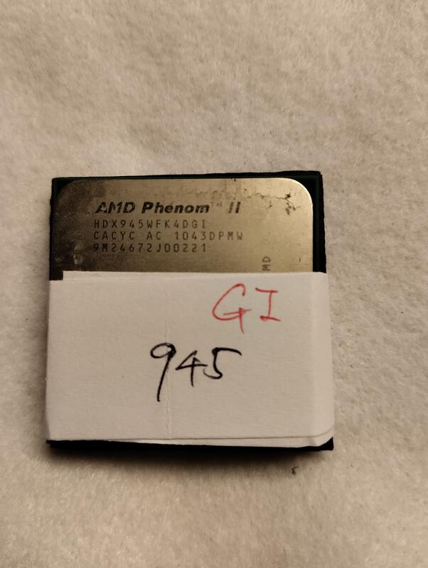 Processore AMD Phenom II X4 945 Quad-Core 3GHz - Socket AM3 - Modello HDX945WFK4DGI (Tray)
