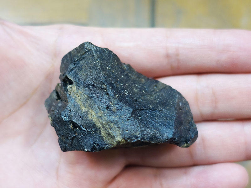 §能量礦石§ 哈薩克Zhamanshin隕石坑撞擊石 重58.06公克