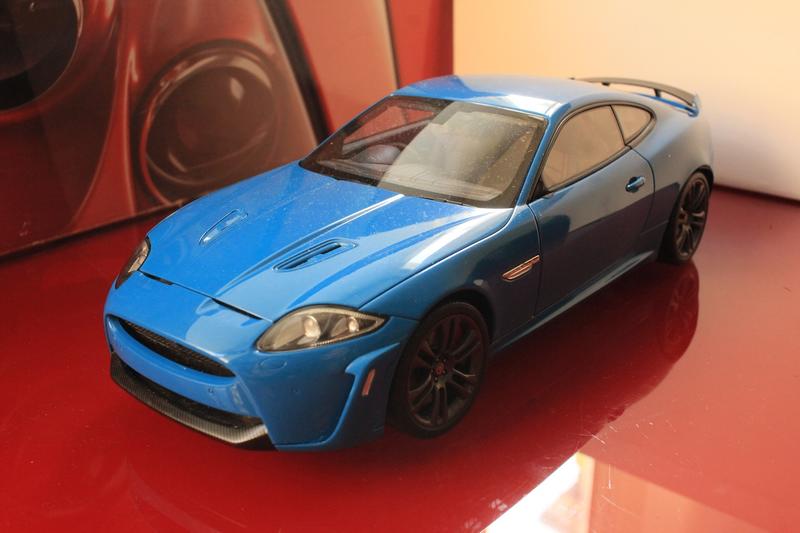 1/18 AUTOART JAGUAR XKR-S 模型車藍色