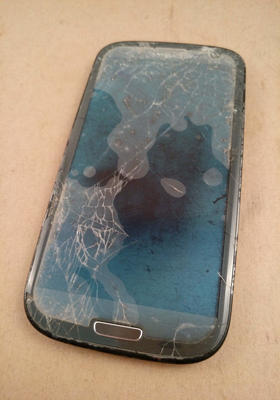 Samsung Galaxy S3 GT-i9300  藍 螢幕破裂