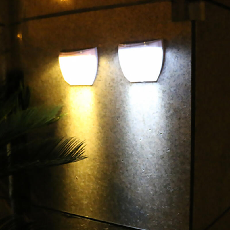 【彩虹百貨】8LED 太陽能 壁燈 小半圓 樓梯燈 籬笆燈 道燈 裝飾燈 點綴 太陽能燈 庭園