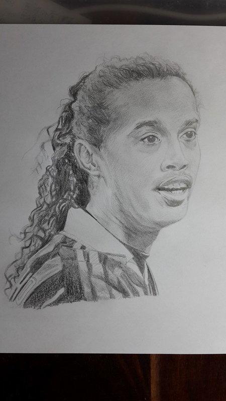 Ronaldinho 羅納迪尼奧 國王藝術 素描 照片繪製 寫實畫 黑白500$  (圖片為展示品-是非賣品!)