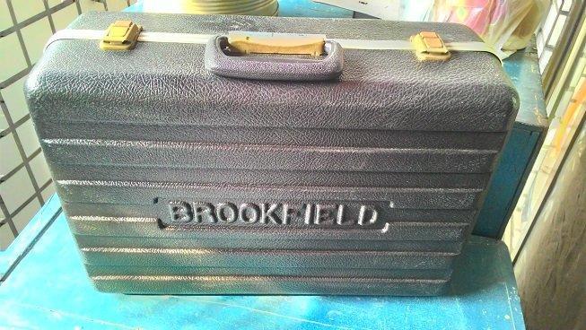 【烏漆媽黑】早期 老件 黑色厚型 BROOKFIELD行李箱 ~ 復古 懷舊 鄉村