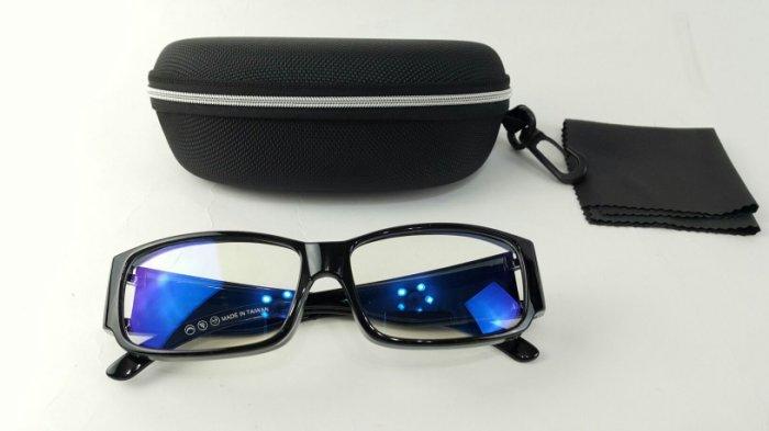 台灣品牌 濾藍光偏光護目鏡運動眼鏡防風眼鏡 抗UV400還抗藍光室內戶外兩用 (近視可用套鏡型號7502)