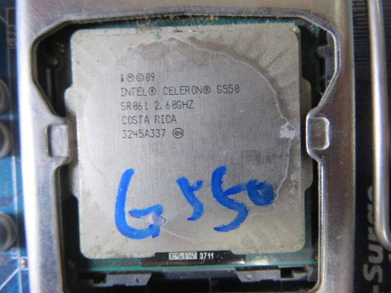 C.1155CPU-Intel Celeron  G550 2M 快取記憶體、2.60 GHz直購價50
