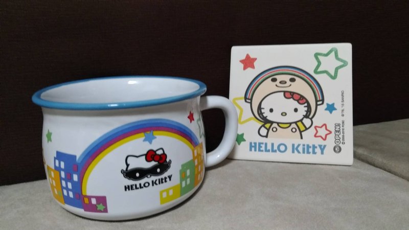 [7-11] Hello Kitty 仿琺瑯造型杯碗組(Open&hello kitty聯名款)