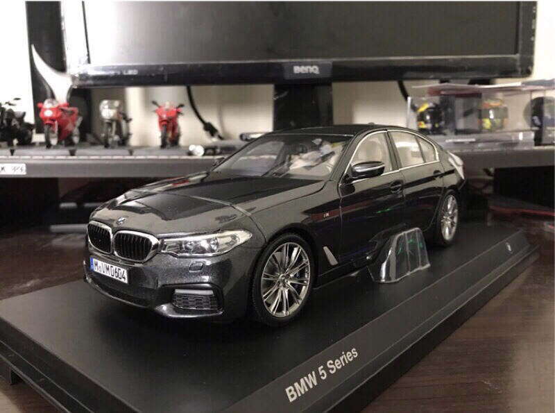 E.M.C】1:18 1/18 京商Kyosho BMW 5 Series G30 limousine 深灰模型車