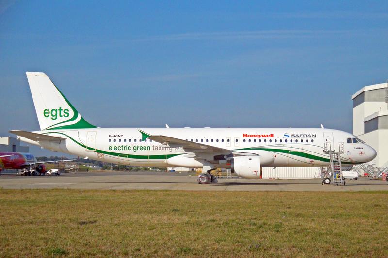 JC Wings 賽峰航空 Safran Green Taxing Airbus A320 F-HGNT 1:400