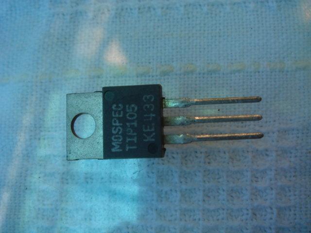 TIP 105 電晶體