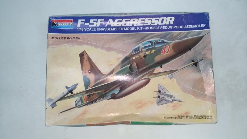 F-5F AGGRESSOR 1/48 凸模盒舊