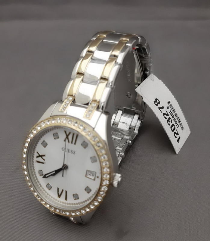 全新 GUESS 不銹鋼水晶裝飾手環 石英手錶 U0848L4