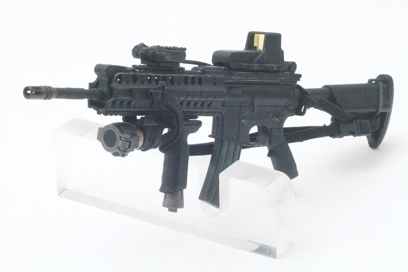 1/6 M4 SIR 近戰步槍 突擊步槍 步槍 + 內紅點瞄準鏡 + 手電筒 + 雷射 現貨