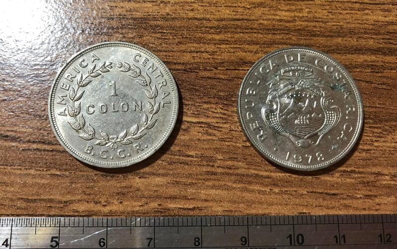 【超值硬幣】哥斯大黎加1976 & 78年 1COLON 中型錢幣一枚，絕版少見~(使用過品相)