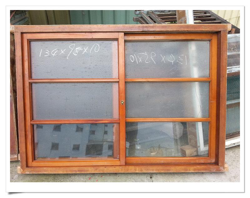 台灣檜木 窗框  【精選 窗戶 木窗】 舊窗含框 舊窗戶 檜木門 木窗、窗櫃 窗戶 櫃子 （舊窗含框）