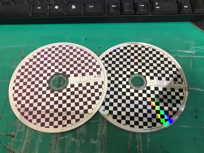 二手裸片 CD 專輯 黃鴻升 黑心傷品 CD+DVD <Z75>