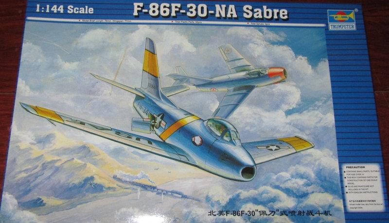 全新未組 TRUMPETER 1/144 F-86 F-30-NA Sabre