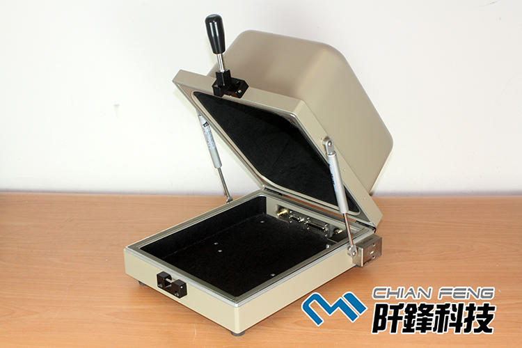 【阡鋒科技 專業二手儀器】Tescom Manual Shield Box 手動式屏蔽箱