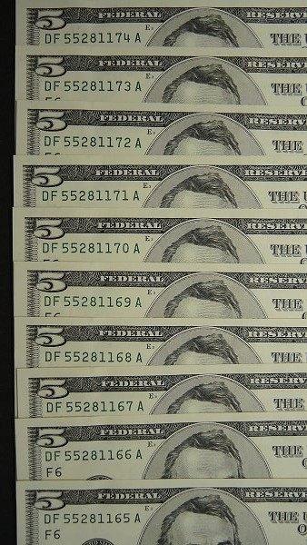 美金2003年發行5元面額紙鈔 共10枚 連號 避免有爭議要求完美者請勿投標 保真! 最後一組