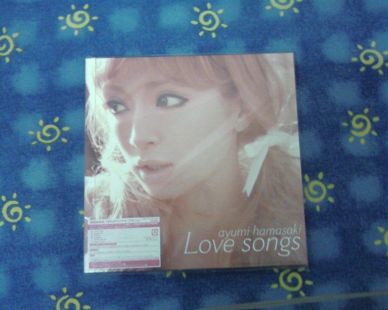 濱崎步Love songs(日本進口版microSD+USB+DVD+иルЬйЧヱ 【限定盤】 )