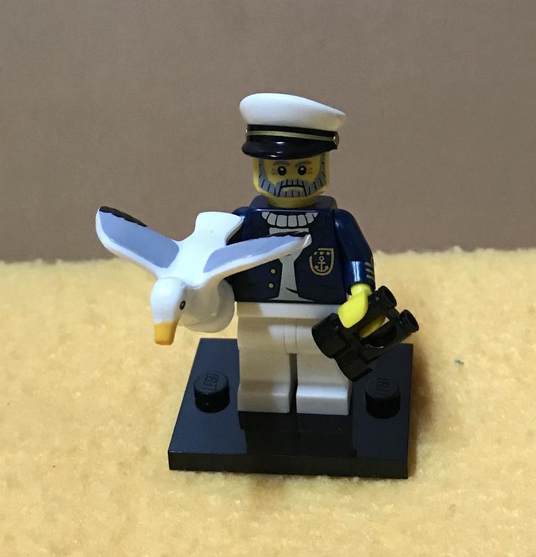 全新 LEGO 樂高 71001 Minifigures 人偶包 Series 10 船長  Sea Captain