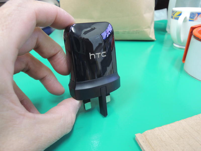 HTC 5V 9V 1.67A 12V 1.25A USB 英規變壓器 平板 手機充電器