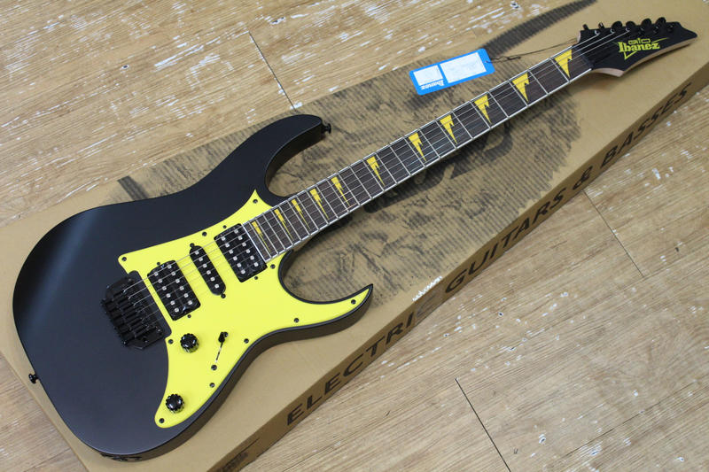 【名曲堂樂器 】全新 Ibanez GRG150-DXB 平光黑黃色 小搖座電吉他 公司貨保固 贈全套配件