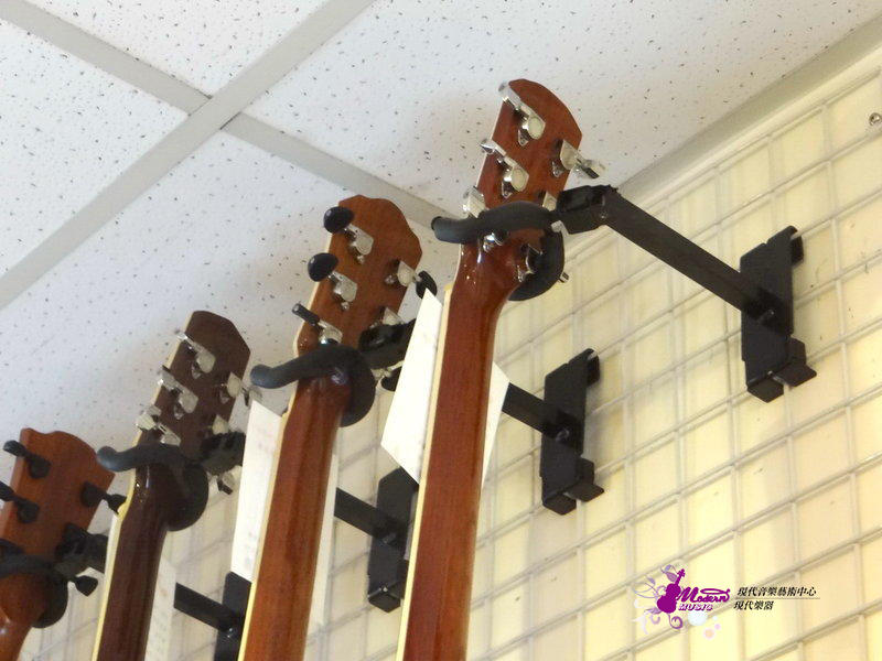 【現代樂器】 掛網式 吉他架 展示架 穩固 適合吊掛吉他 電吉他 電貝士 烏克麗麗(加長型)