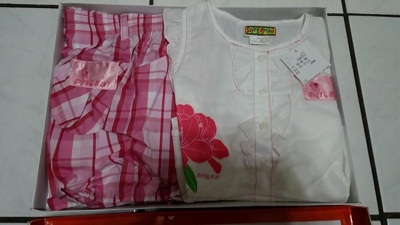 全新 愛的世界女童套裝 杜鵑花系列 彌月禮盒(可換物)