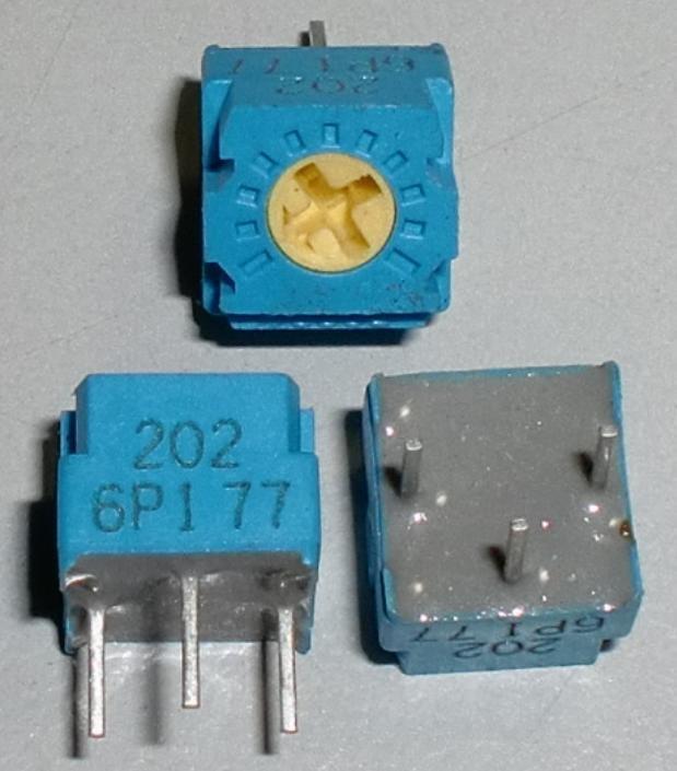 可變電阻 (TOCOS GF063PB202 )(臥式 (密封藍色)) 2KΩ ±20% 0.5W