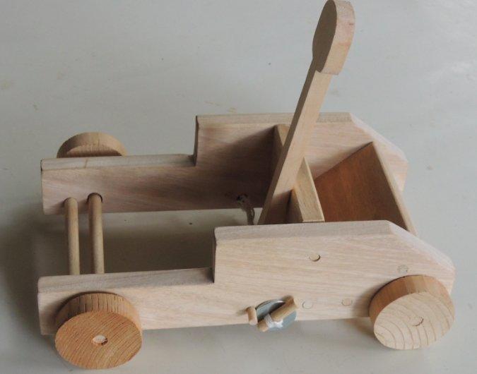 [小魯班木工坊] 悍馬車型 木製投石車材料包