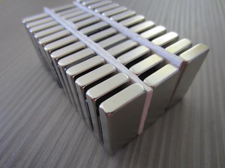 強力磁鐵 釹鐵硼 稀土 吸鐵石 磁石-方形30*20*5mm