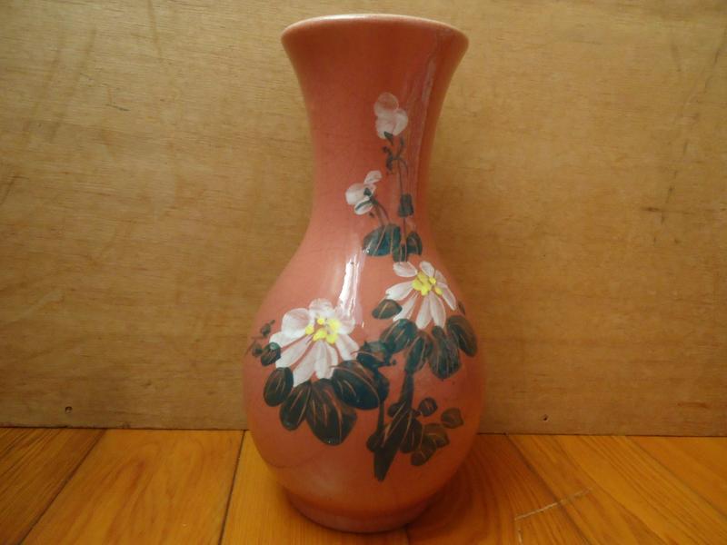 1980年台灣手繪磁器 胭脂紅花瓶 尺吋 23 x 12.5 cm 品相如圖 免運費