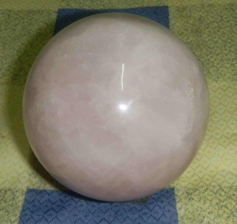[就是最便宜] [有球必應]天然優質粉水晶球(有利增強感情)(約1395克附贈球座)