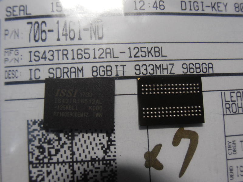 IS43TR16512AL-125KBL  1.5v  DDR3L-1600 ,8Gb(512Mx16)  BGA96 